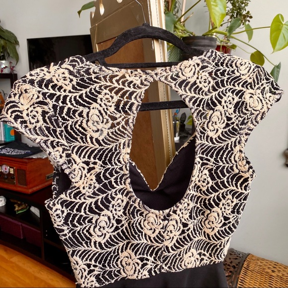 *NWOT* Fancy Knit Babydoll Blouse - Picture 5 of 8